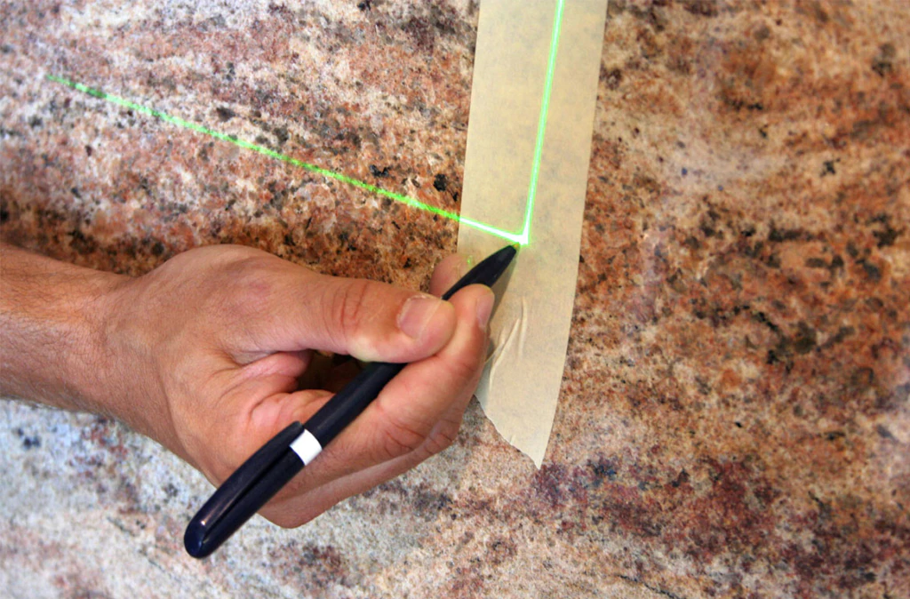 Systèmes de projection laser dans l'industrie de la pierre