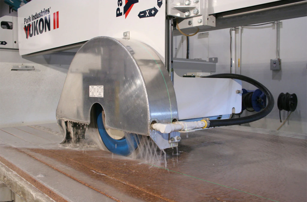 Cutting line stone processing with saw